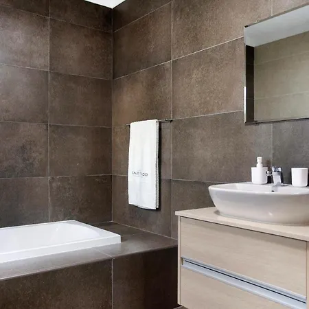 Colina Villa Salir de Matos