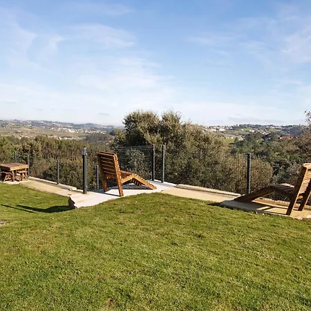 Colina Villa Salir de Matos